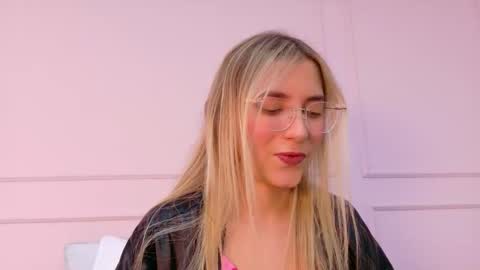 maddietease online show from November 15, 3:13 pm