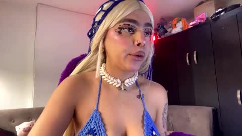 Maddie online show from April 5, 7:55 pm