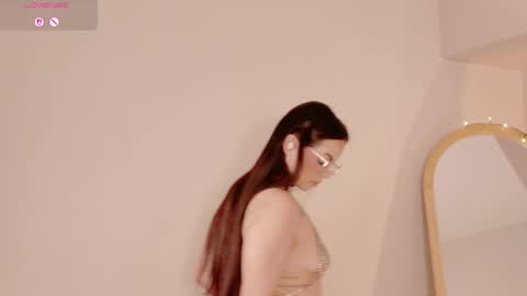 Maddison online show from April 4, 8:27 pm