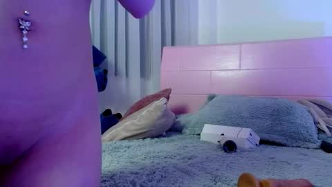 Snapshot of maddy_14 chatting on September 26, 10:51 pm Maddy UwU online show from September 26, 10:51 pm