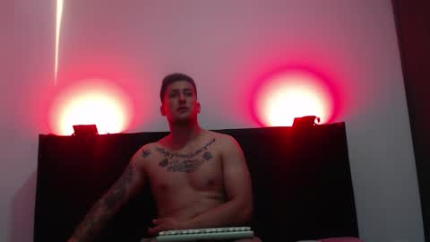 Snapshot of maddy_14 chatting on October 21, 10:13 pm Maddy UwU online show from October 21, 10:13 pm