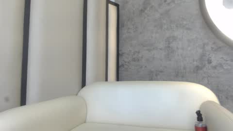 Maddy online show from January 15, 5:27 am