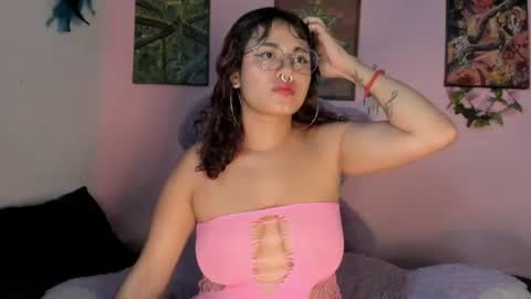 Maddy  online show from June 25, 5:12 am