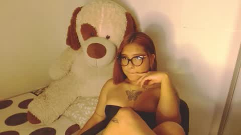 maddy lop online show from January 7, 1:32 am