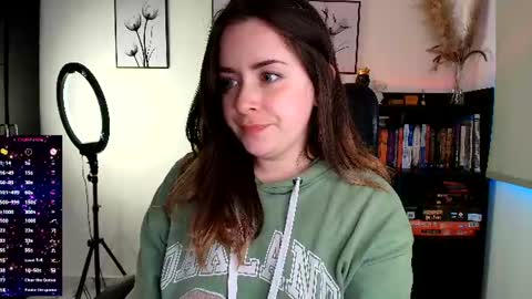 madelamee online show from July 24, 11:02 pm