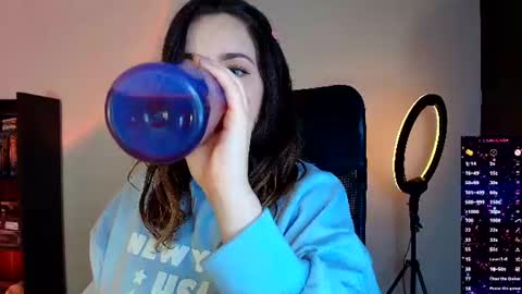 madelamee online show from June 23, 12:29 am