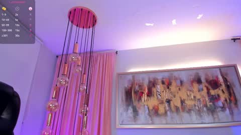 Snapshot of madelinefox_ chatting on February 16, 10:10 am Madeline online show from February 16, 10:10 am