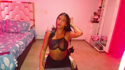 madelyn roses online show from February 9, 6:37 pm