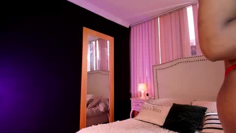 madii lenon online show from March 27, 8:10 pm