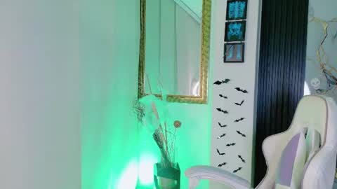 madison_jacksonn online show from August 5, 8:17 pm