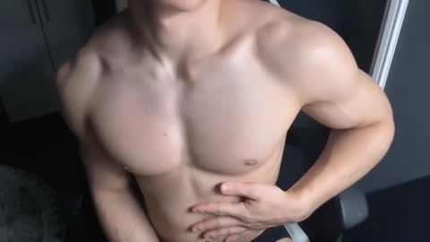 Sexyboymadison online show from November 4, 11:17 pm