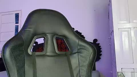 Ig madis0nbyers online show from April 18, 1:51 am