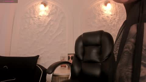 Madison Kane online show from April 5, 11:18 am