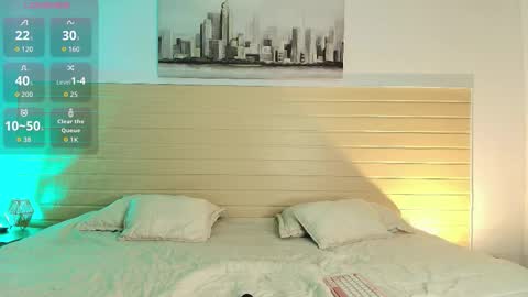    online show from December 4, 7:24 pm