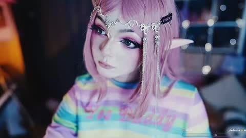 Alice online show from May 3, 3:07 pm