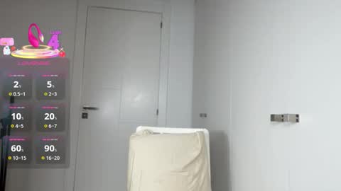 Maddie online show from November 17, 1:13 pm