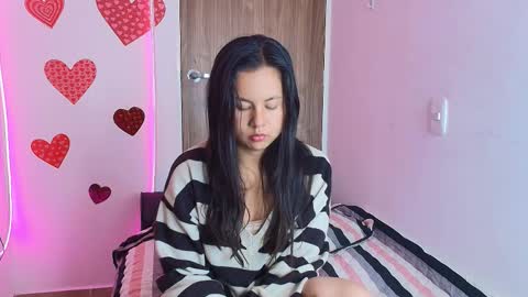 mady  online show from January 8, 4:29 am