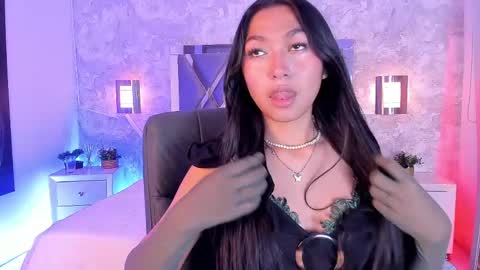 Mady Roa online show from June 3, 3:31 am