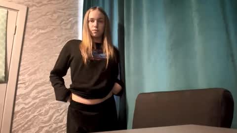 Sara online show from March 24, 6:08 am