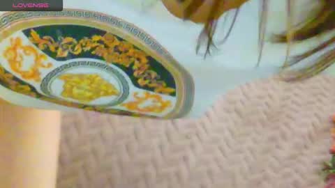 Snapshot of magali_11 chatting on October 19, 8:02 pm magali online show from October 19, 8:02 pm