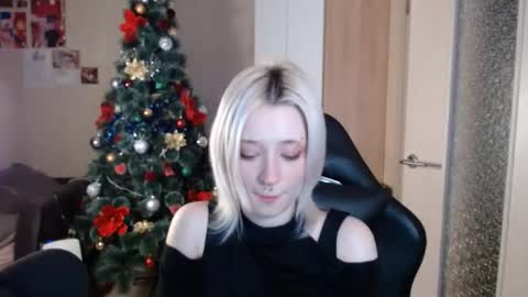 Sophia online show from January 6, 4:44 pm