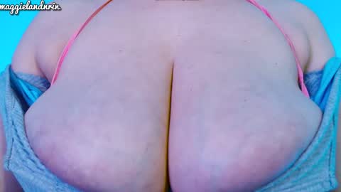 Maggie   online show from October 26, 4:17 pm