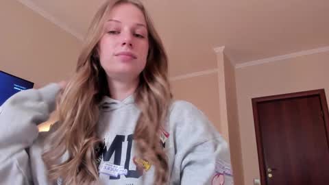 Alice  online show from March 12, 10:52 am