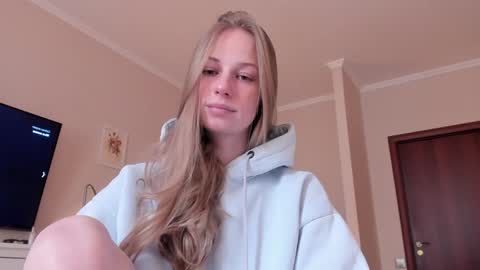 Alice  online show from February 28, 10:41 am