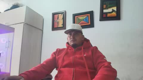 magic_milk23 online show from January 12, 1:40 pm