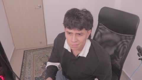 Tony Hoffa online show from October 5, 9:33 pm