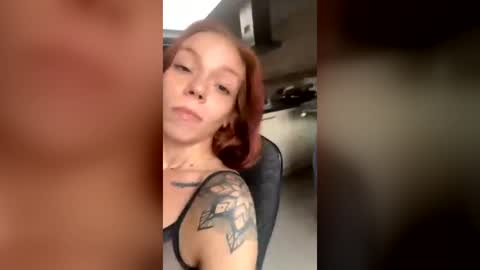 Themaskedstripper online show from June 15, 6:33 pm