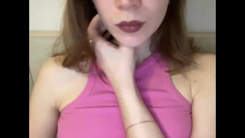 magicgirl50053 online show from April 14, 6:11 pm