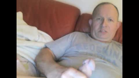 Snapshot of magicman250 chatting on October 1, 5:28 am magicman250 online show from October 1, 5:28 am