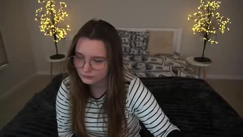 Emily online show from October 14, 12:41 pm