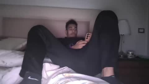 Snapshot of magicsempai chatting on December 9, 3:00 pm Magicsempai online show from December 9, 3:00 pm