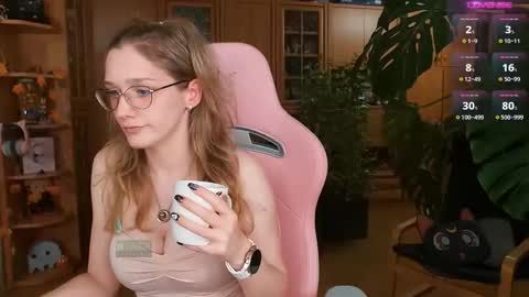 Snapshot of magicstylex chatting on October 6, 6:04 pm Nicole online show from October 6, 6:04 pm