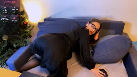 Jade online show from November 11, 4:14 am