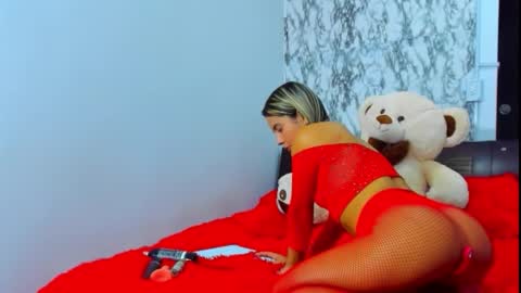 Snapshot of maia_bronce chatting on September 17, 10:19 am Maia Bronce online show from September 17, 10:19 am