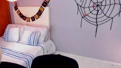 Maia online show from October 27, 12:27 pm