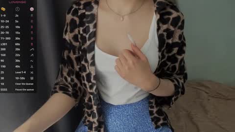 M I A online show from April 23, 9:06 am