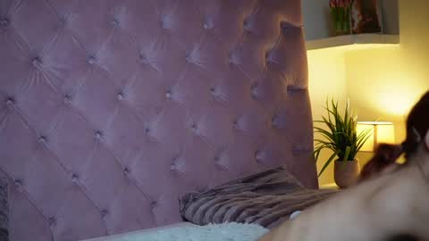  Maia  online show from May 31, 2:10 am