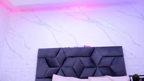 Maia  online show from November 22, 11:41 am