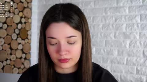 Lucy online show from October 25, 2:23 am