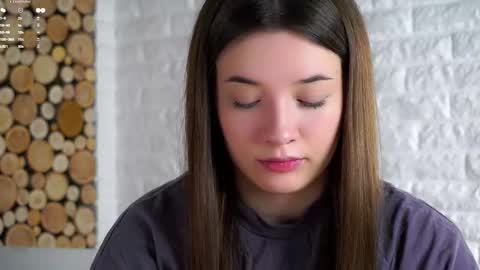 Lucy online show from January 9, 2:17 am