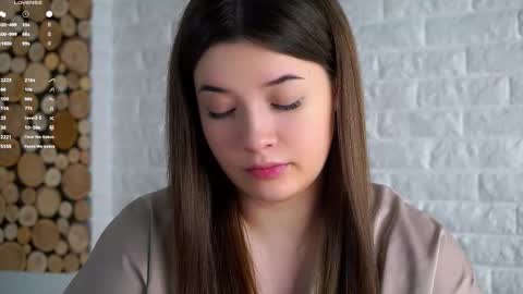 Lucy online show from February 2, 3:15 am