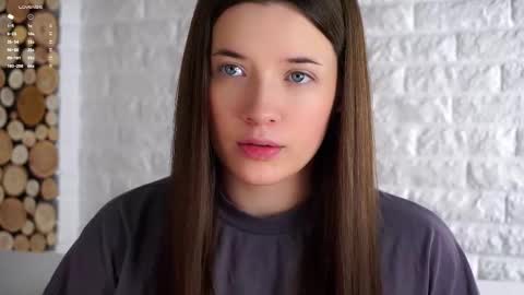 Lucy online show from September 22, 1:42 am