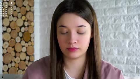 Lucy online show from December 19, 2:07 am