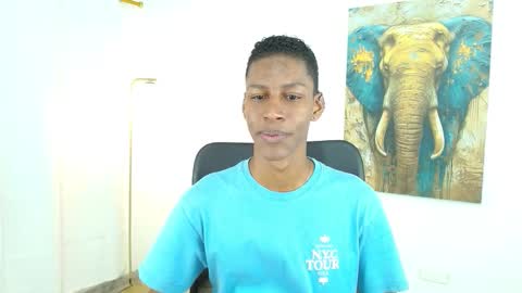 Snapshot of maiki18 chatting on October 15, 9:04 pm I am Maik online show from October 15, 9:04 pm