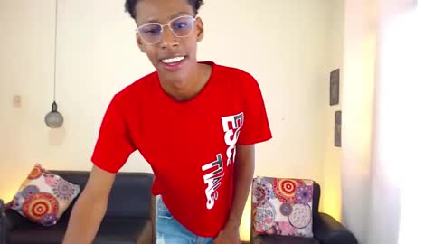 Snapshot of maiki18 chatting on February 21, 6:04 pm I am Maik online show from February 21, 6:04 pm