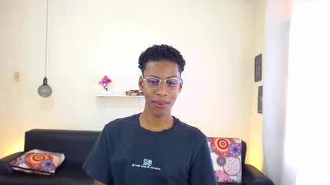 Snapshot of maiki18 chatting on February 13, 5:54 pm I am Maik online show from February 13, 5:54 pm